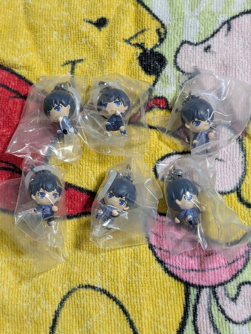 Blue Lock Keisei Isagi Accessorio Set Sei Pezzi Catena Sfera Statuina Nuovo