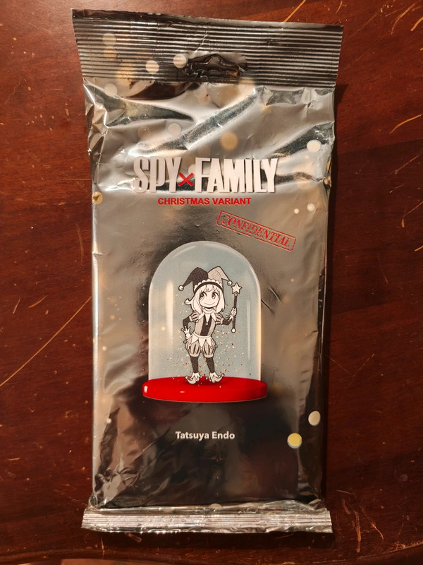 Spy x Family Christmas variant