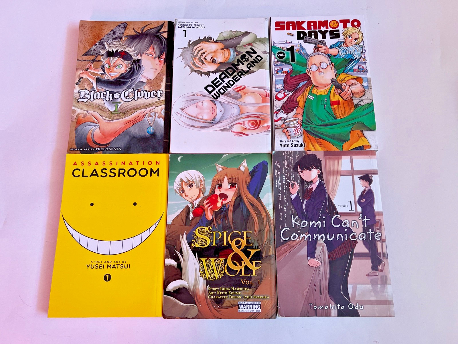 Manga Paperback Bundle x6 - In Good Condition