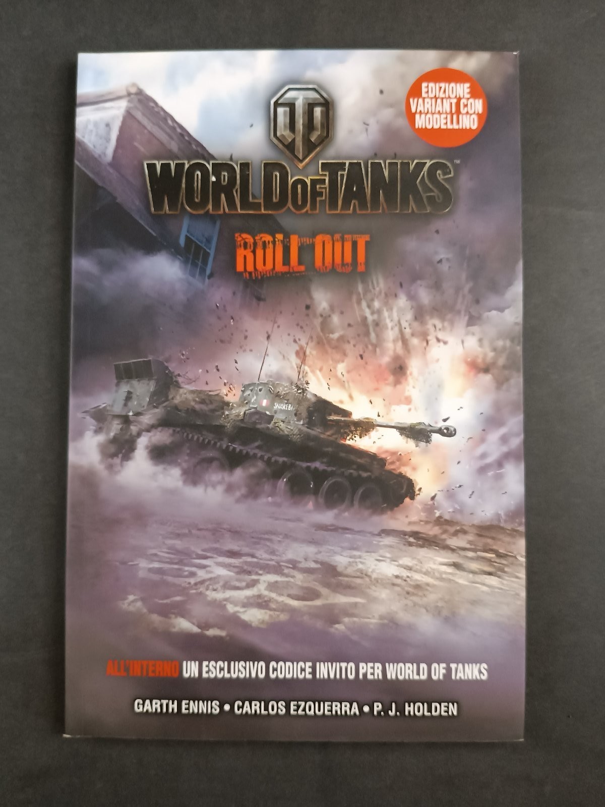 Fumetto WORLD of TANKS ROLL OUT - Panini Comics