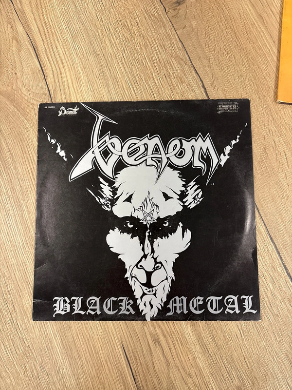 Vinyle 33t- Venom black métal