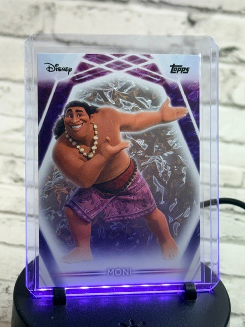 2026 Topps Chrome Walt Disney Refractor sp Insert Maui Moni Purple Ice #22