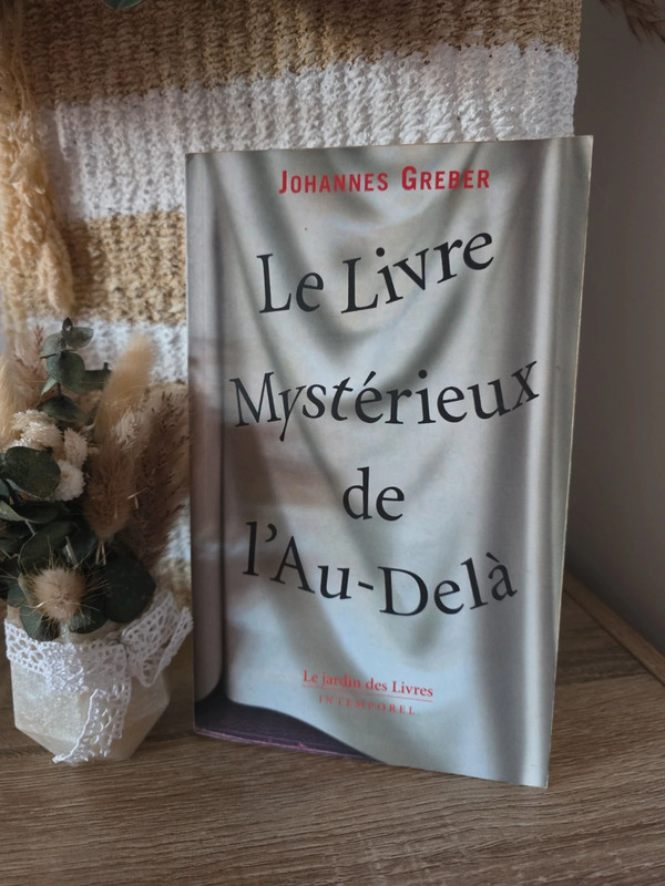 Le livre mystérieux de l'au-delà