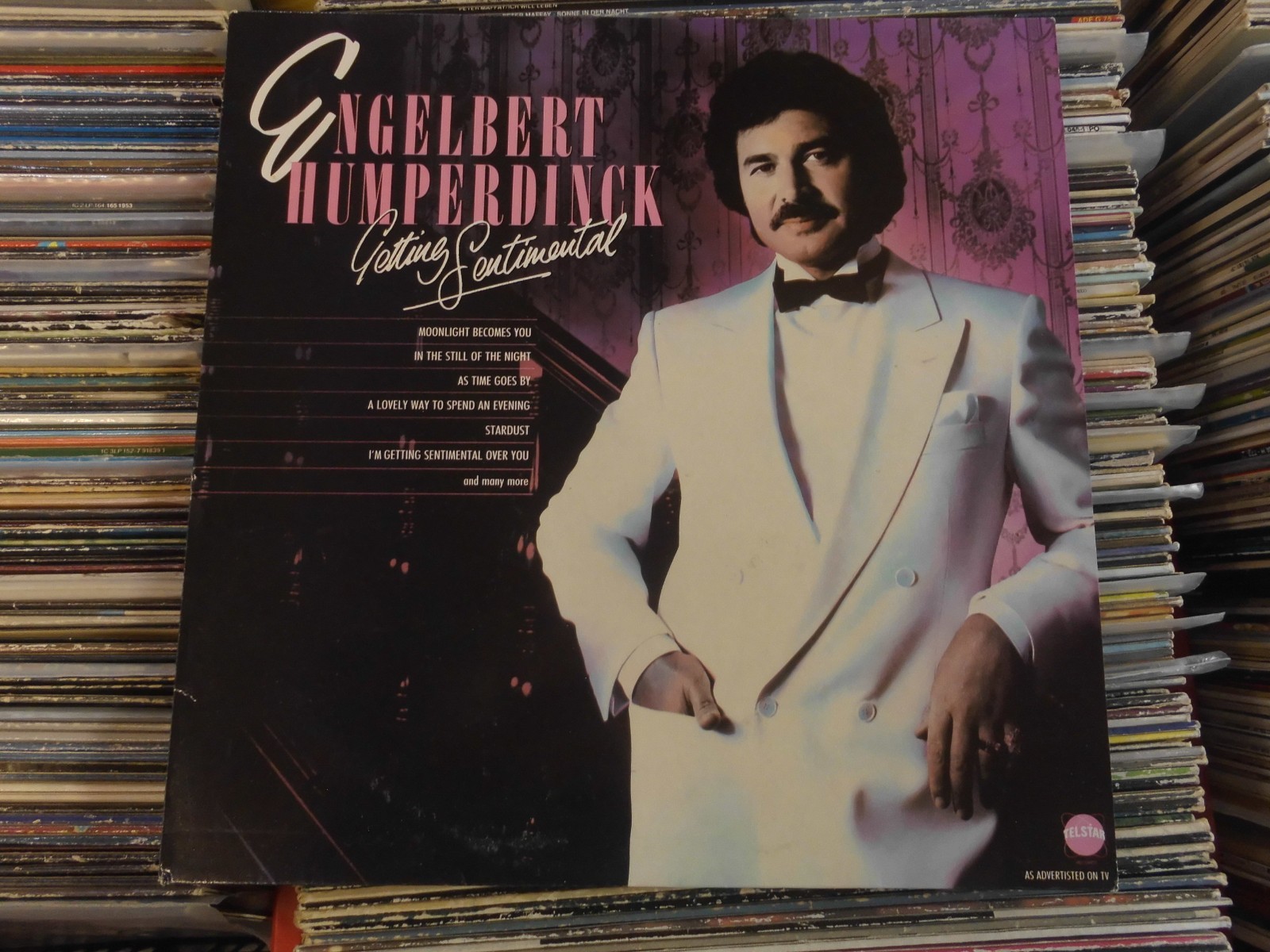 ENGELBERT HUNPERDINCK LP: GETTING SENTIMENTAL (UK; Telstar – STAR 2322)