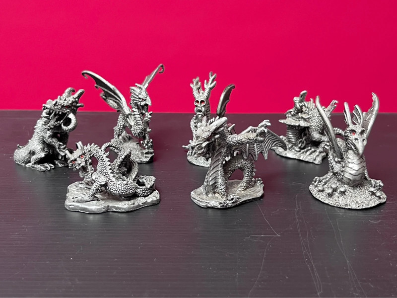 Lot 7 figurines dragon métal