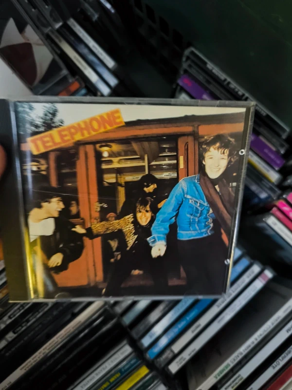 Cd telephone