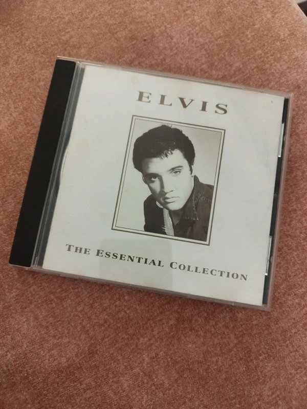 CD Elvis Presley the essential collection