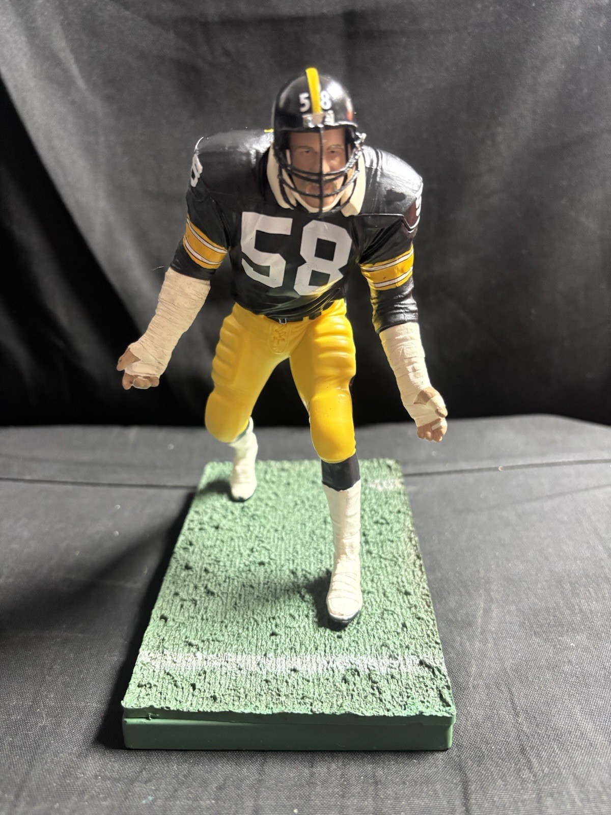 Modellino Jack Lambert Mcfarlane NFL Pittsburgh Steelers Legends Series 2008 sciolto