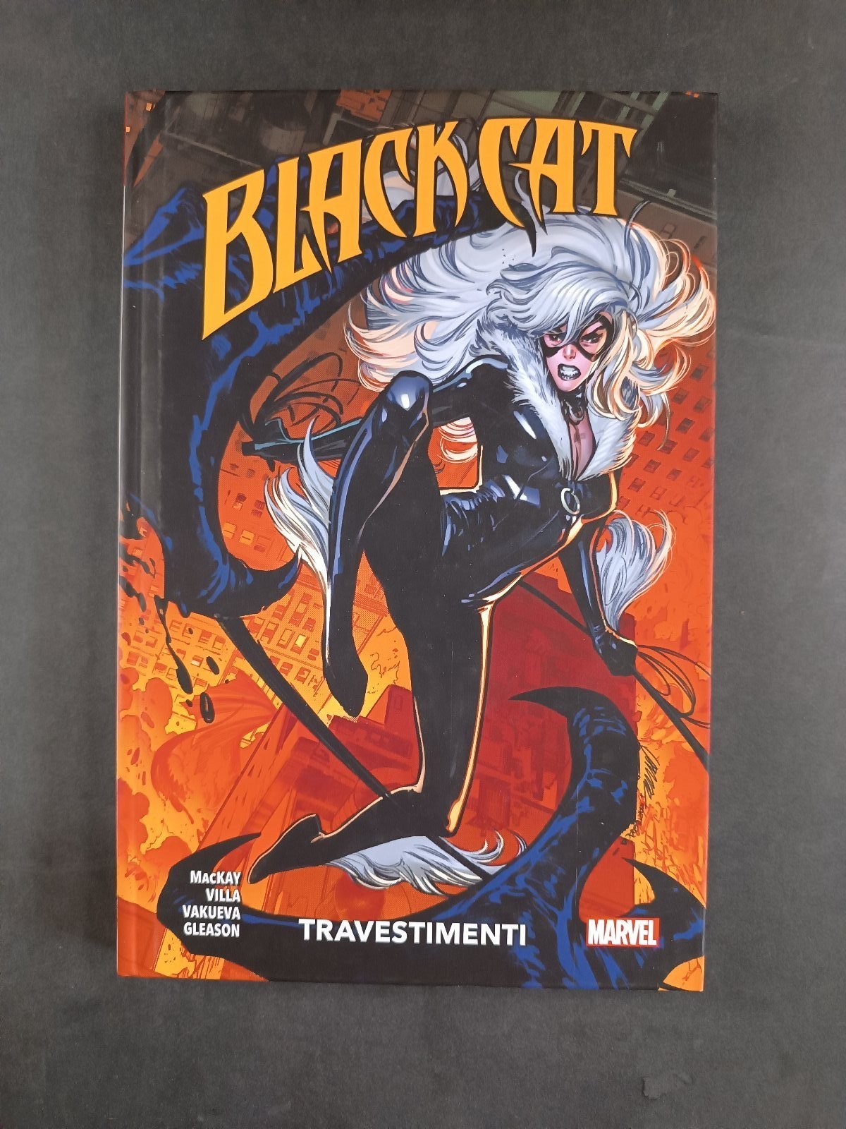 Fumetto MARVEL BLACK CAT TRAVESTIMENTI  n 3