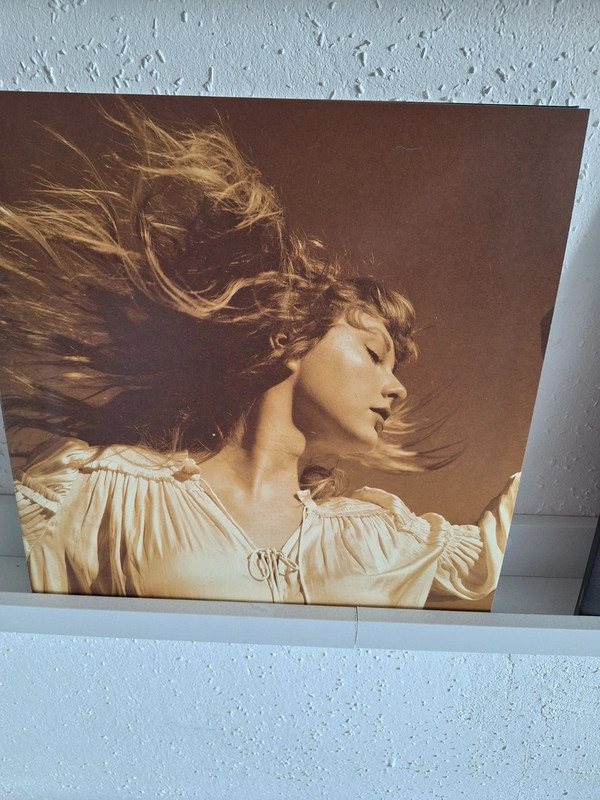 Taylor Swift Faerless