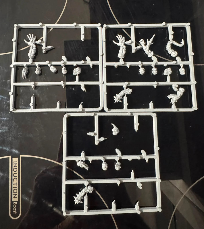 Possessed Chaos Space Marine CSM Warhammer 40k Mix Heads Weapons Bits