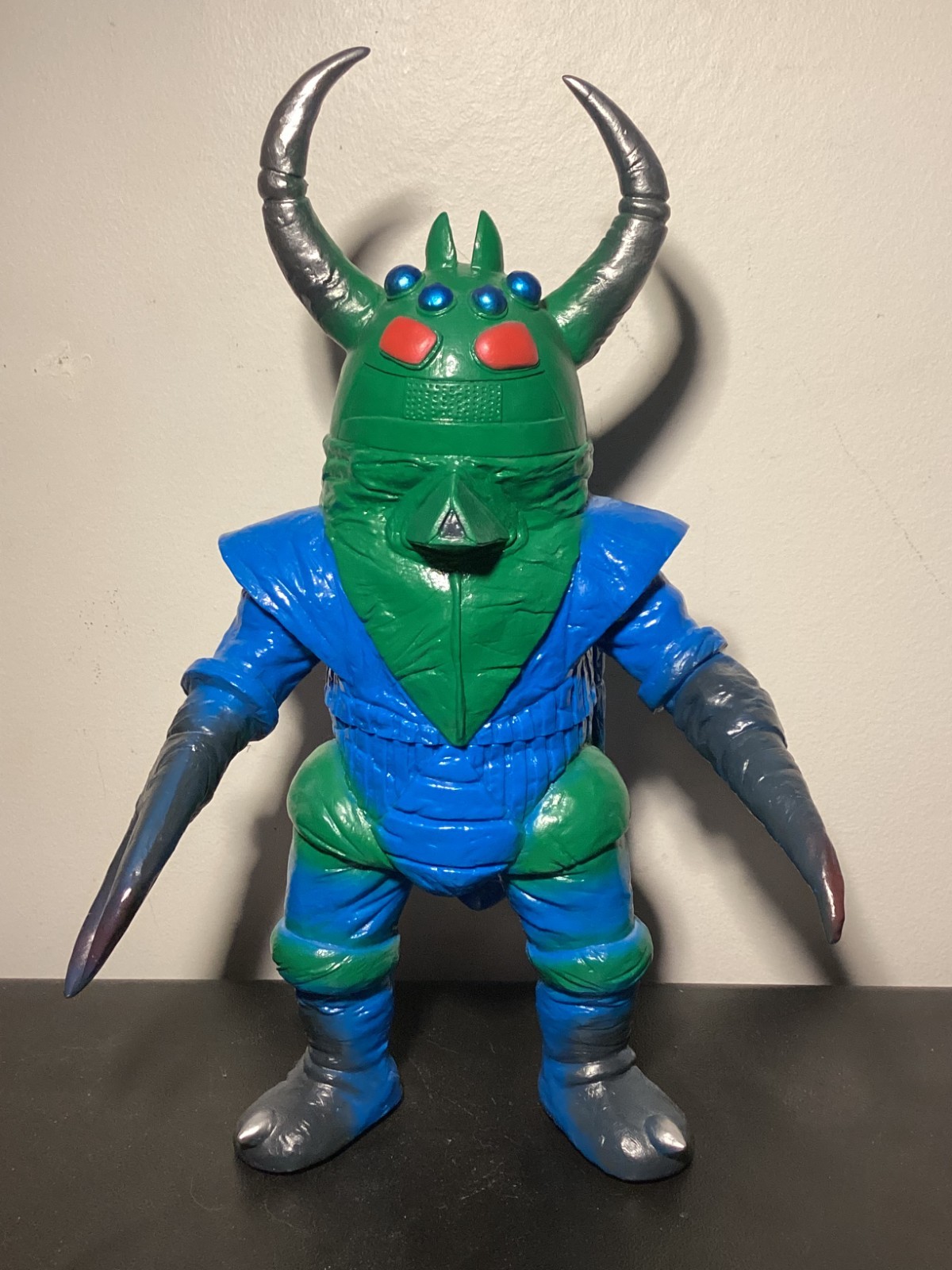 MEDICOM RETRO SOFUBI KIKAIDER BLUE WATER BUG DISTRUCTOID TOEI TOKU ULTIMA LISTA!