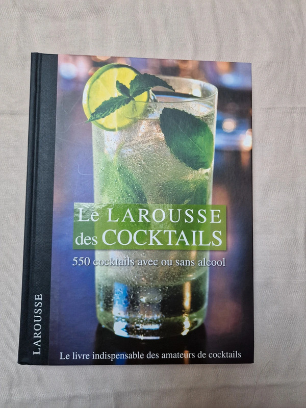 Le Larousse des cocktails en très bon état