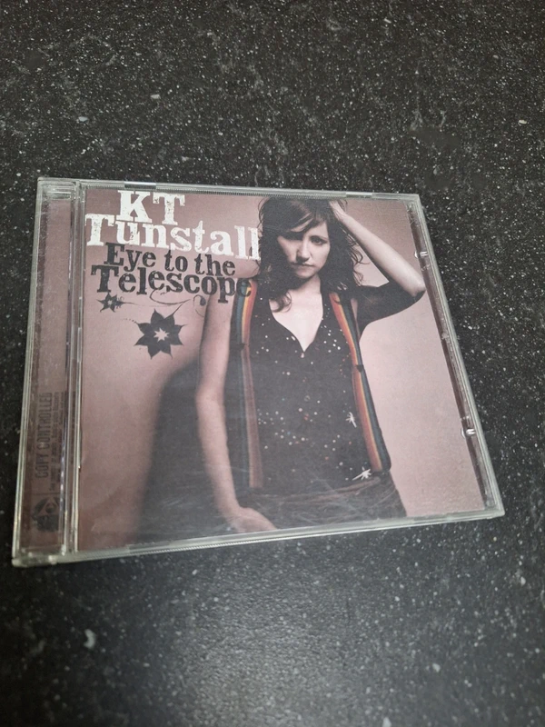 KT Tunstall , Eye to the telescope