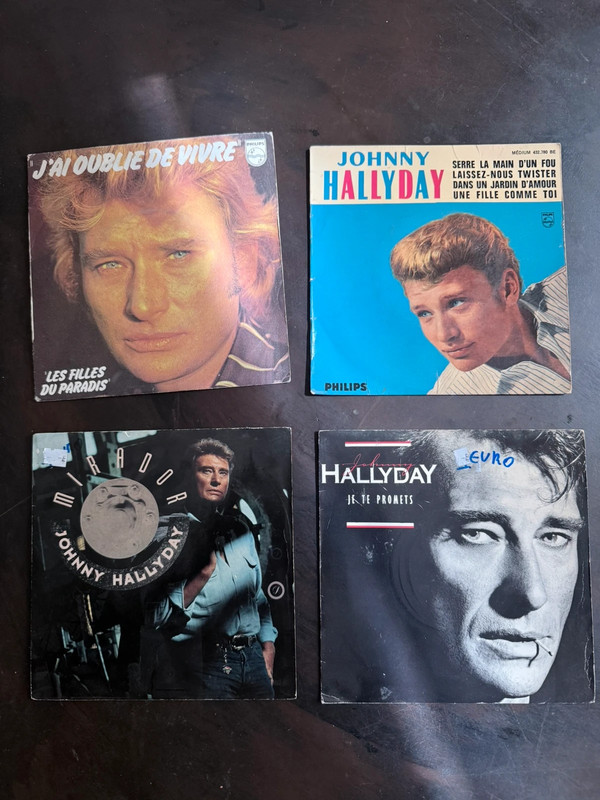 4. Vyniles Johnny Hallyday production Philips