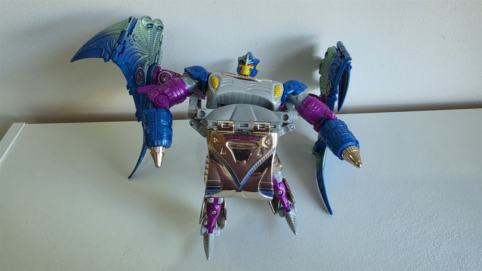 Transformers Beast Wars Transmetal Depth Charge Maximal Manta Ray Figure