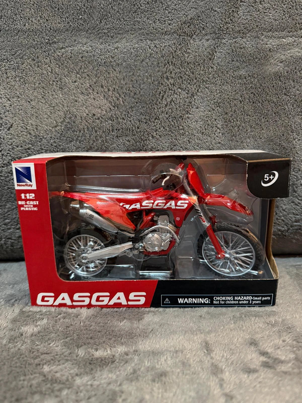 Moto GasGas MC 450F Scala 1:12