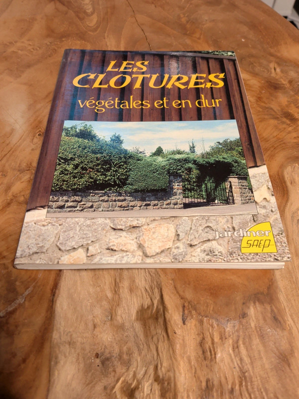 Les clôtures végétales et en dur