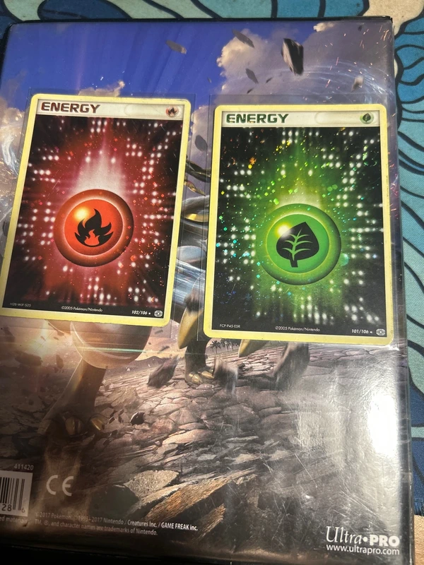 Je vends ce lot composé de 2 cartes Énergie brillantes Pokémon de 2005