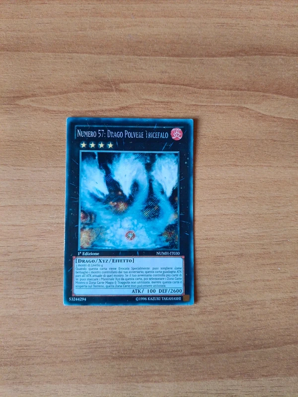 Numero 57: Drago polvere tricefalo