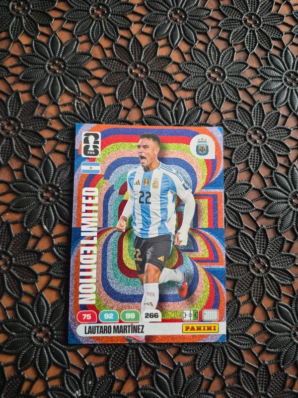 Carte Panini Lautaro Martínez  Limited Edition