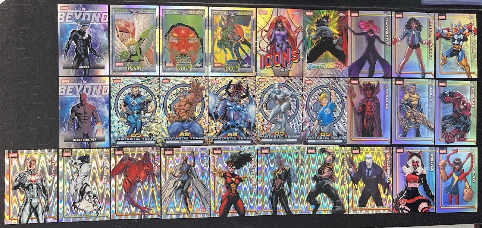 Lotto (28) Inserti 2026 Topps Chrome Marvel (12) RayWave (8) Rifrattore (8)