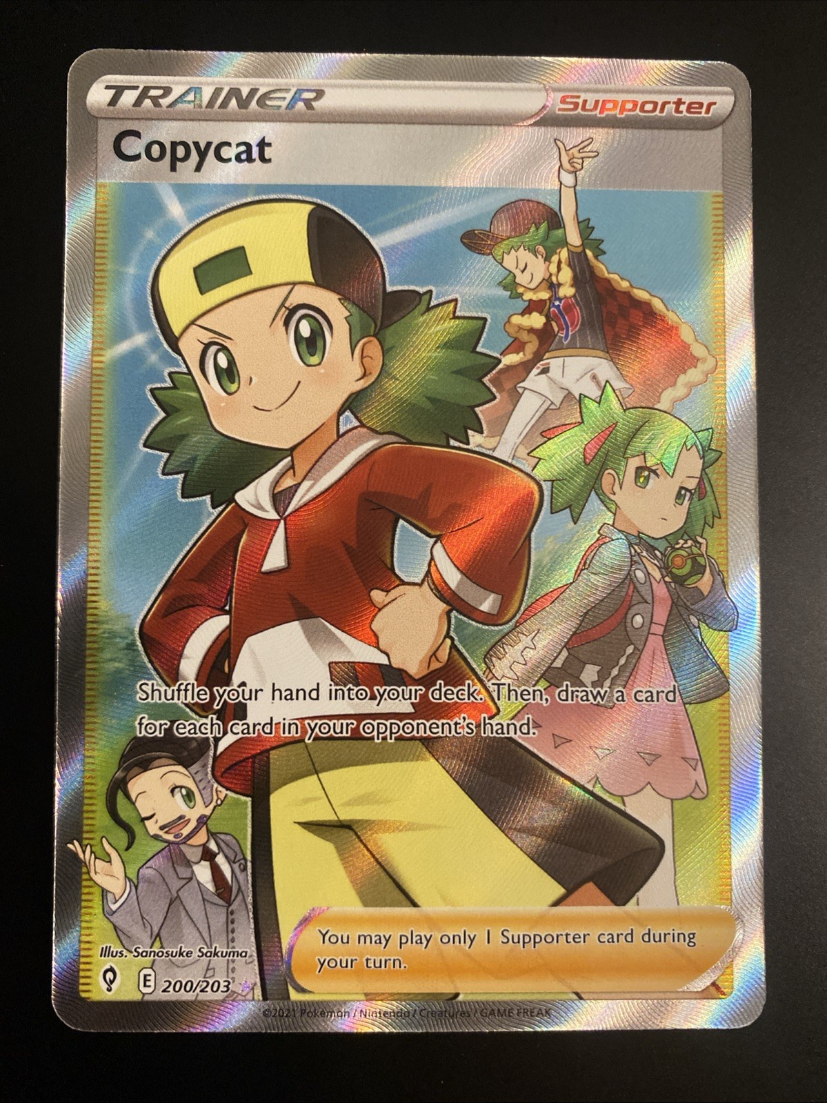 Copycat (Full Art) 200/203 SWSH07: Evolving Skies Holo
