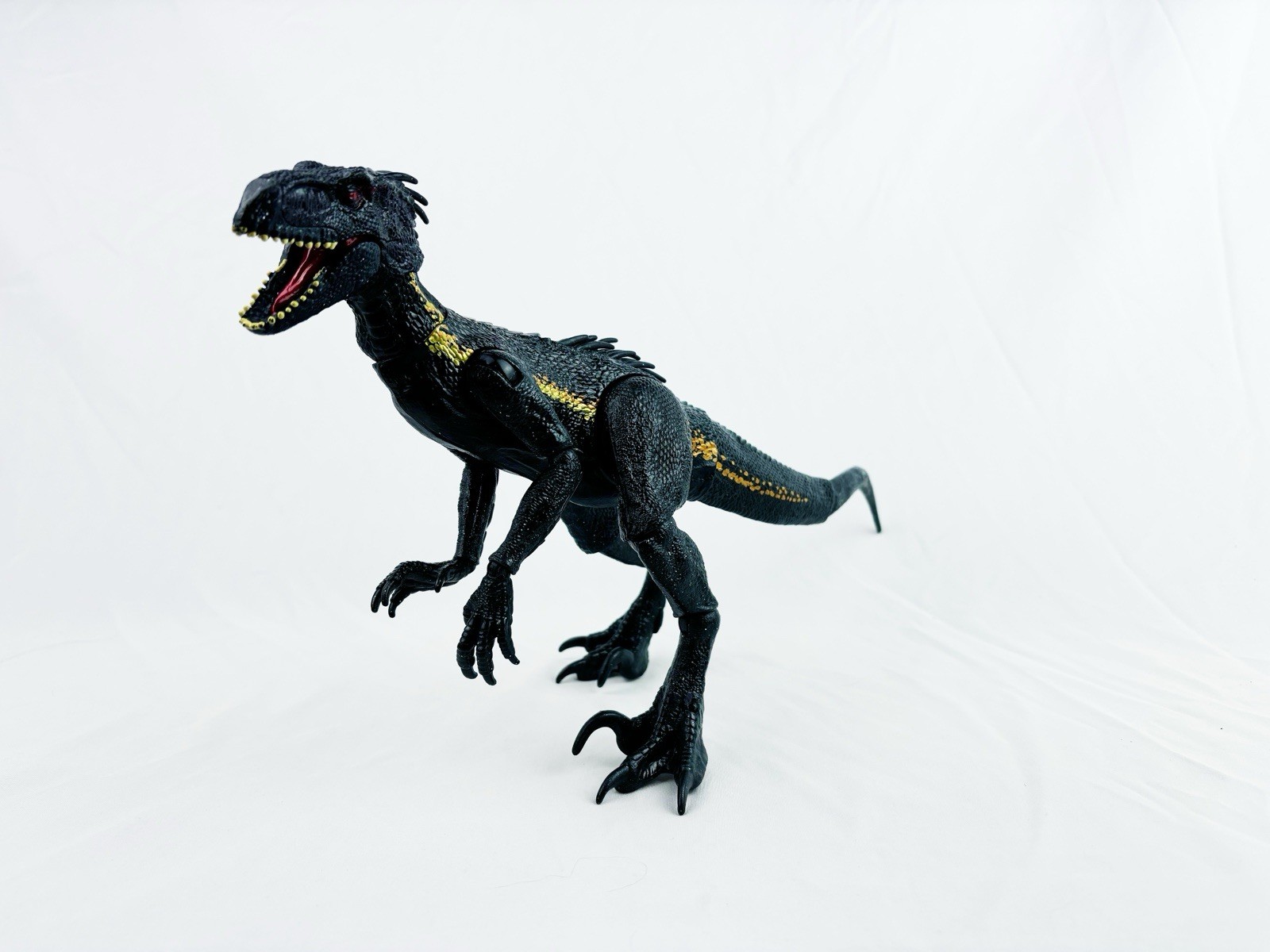 Jurassic World Indoraptor Raptor Figure  Jurrasic Park 15” Black Super Posable