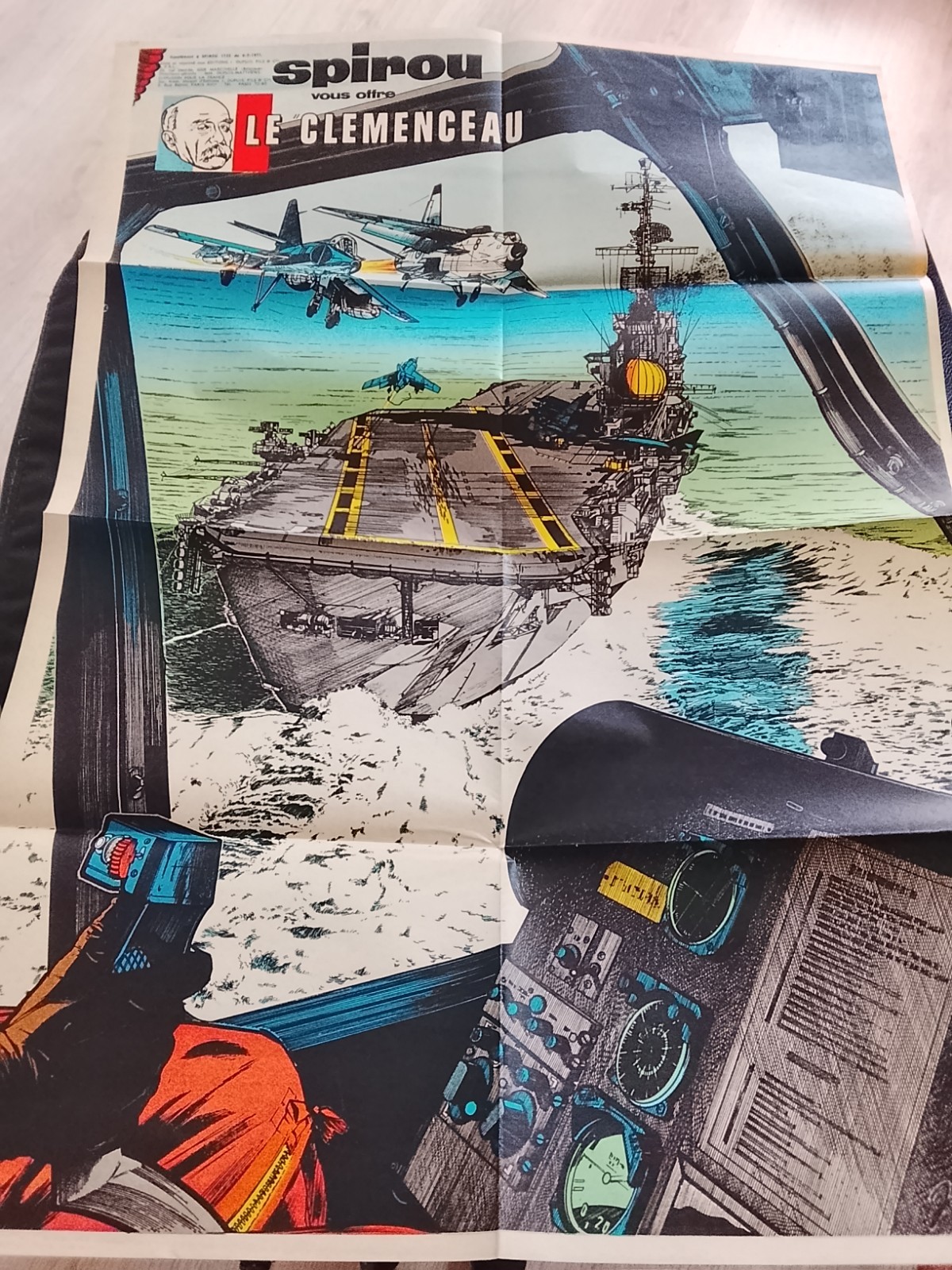 poster  porte avion le Clémenceau
