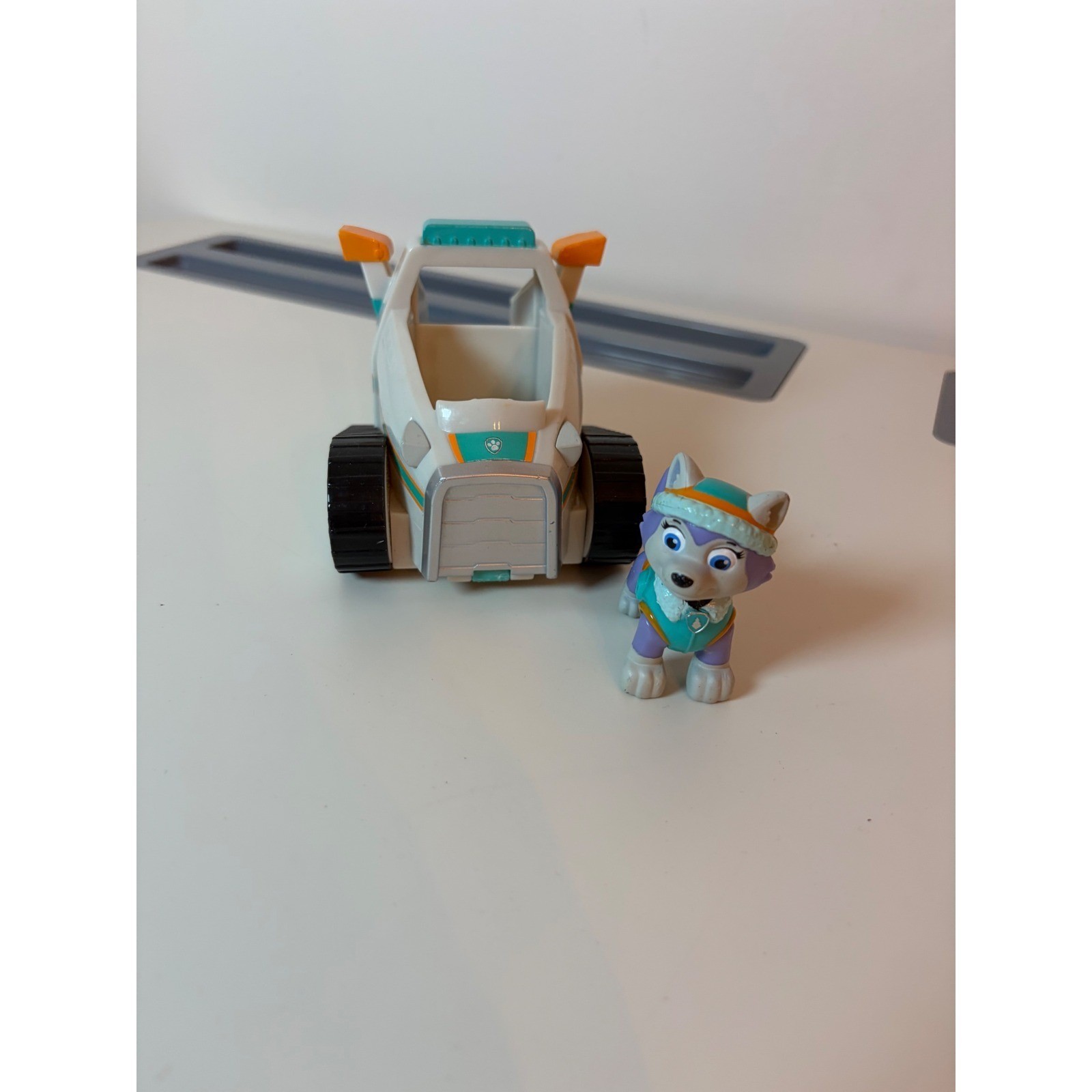 PAW Patrol Everest Snow Plow Vehicle Figure Kids Unisex OS Toy Snowcat Teal