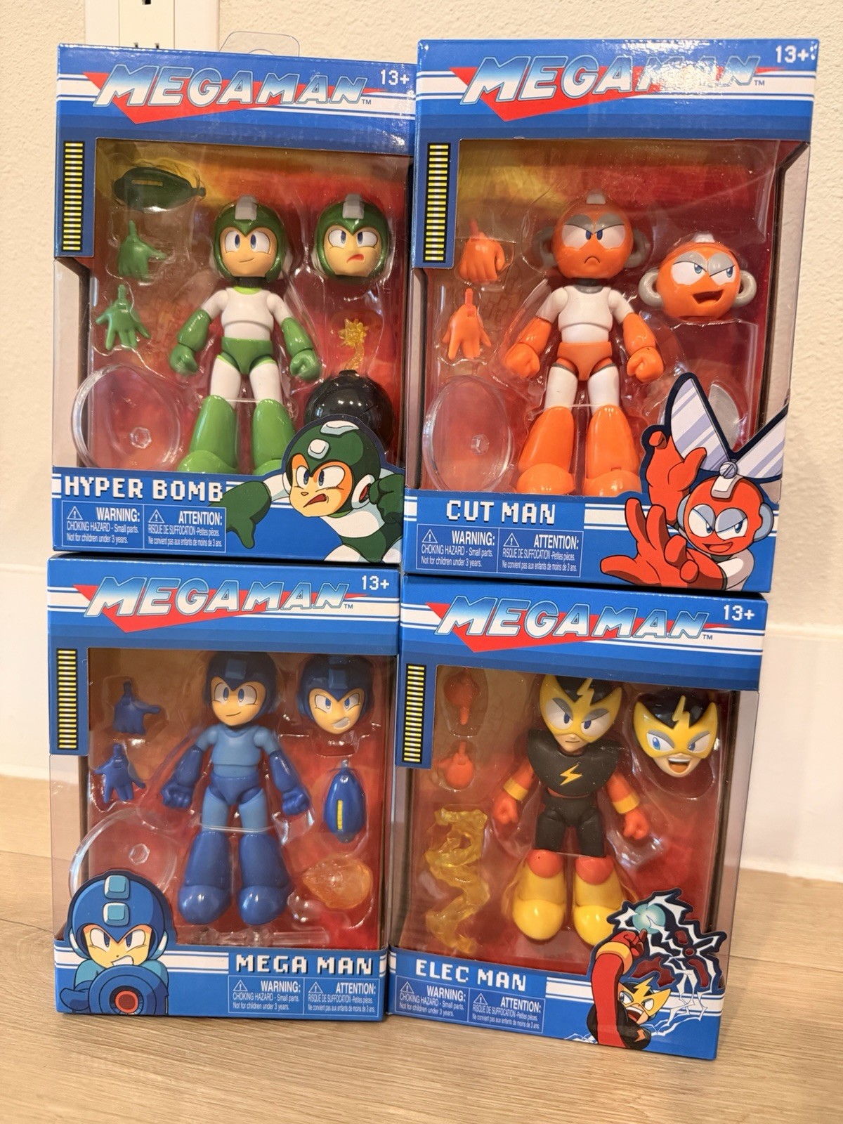 (4) Jada Mega Man’s Toys Of CUT MAN,MEGA MAN,HYPER BOMB,ELEC MAN -SIGILLATO
