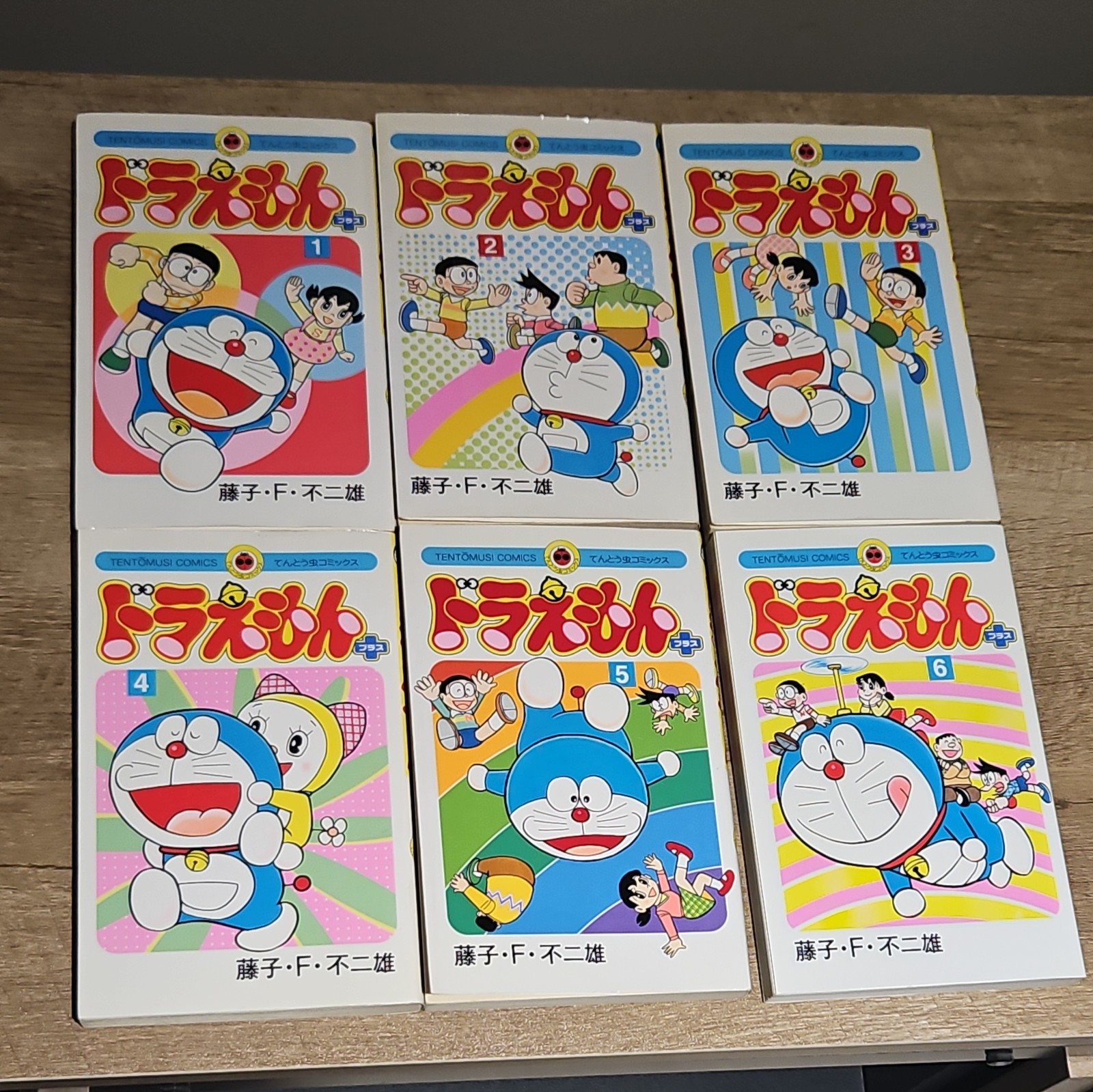 Doraemon Plus Japanese manga series (Volumes 1 through 6) by Fujiko F. Fujio