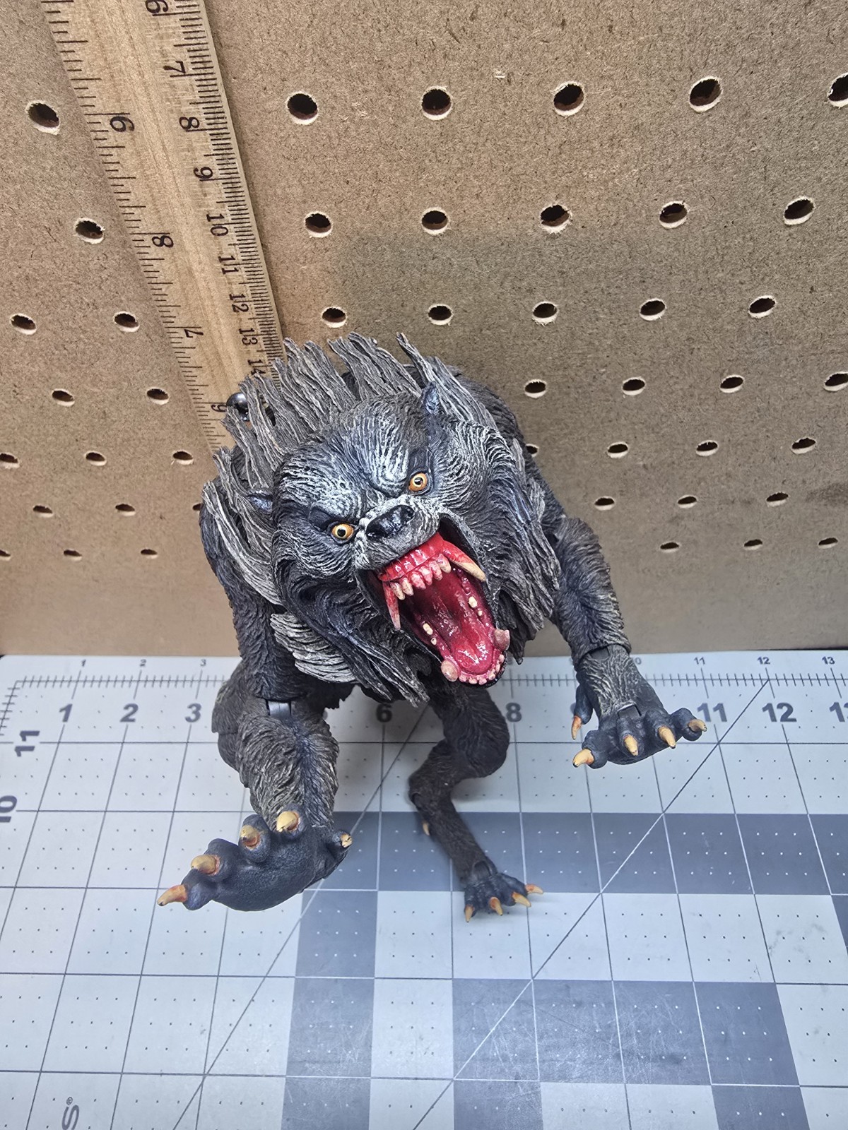 Neca An American Werewolf In London–Ultimate Kessler Wolf 7 In Right Foot Broken
