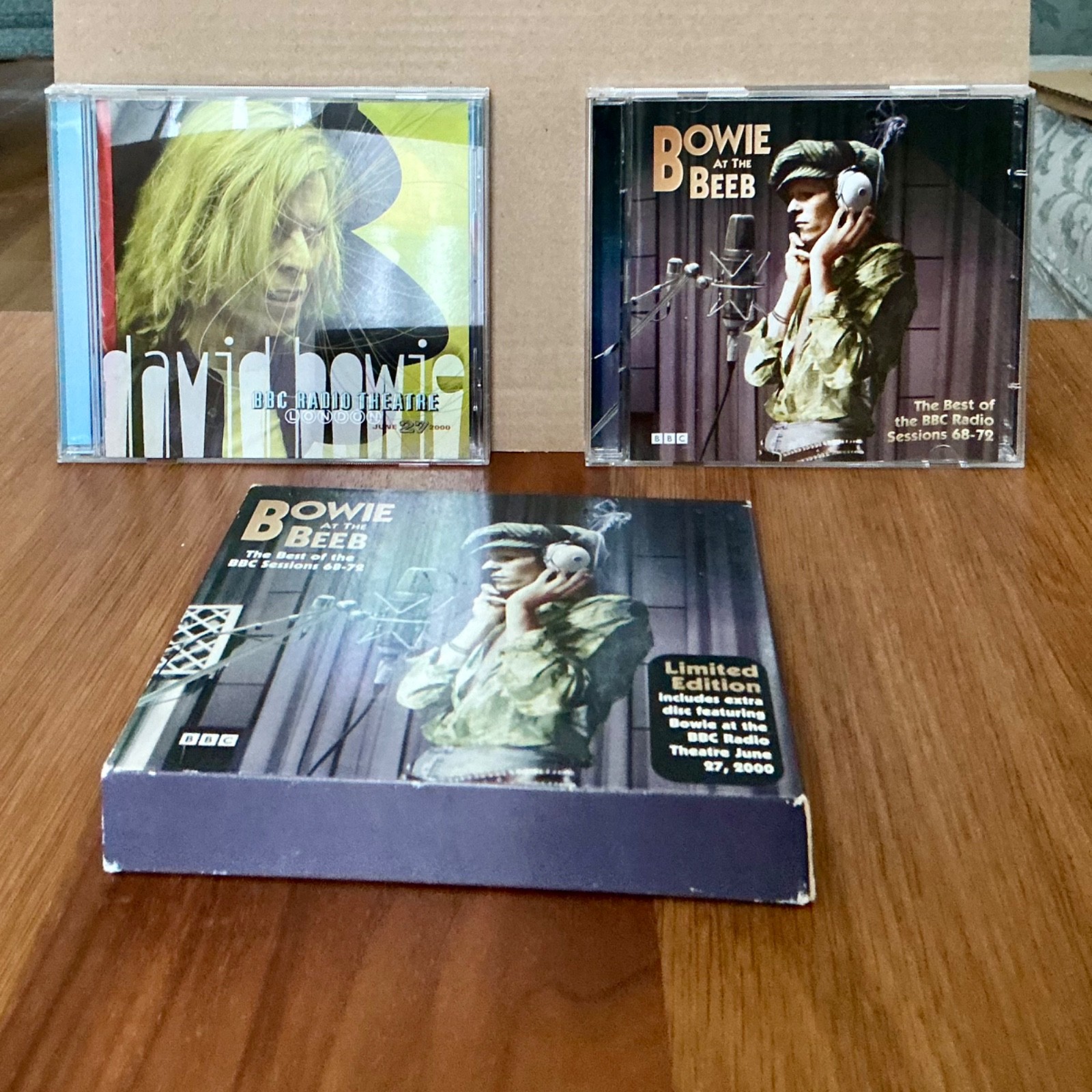 DAVID BOWIE: BOWIE AT THE BEEB 3 CD SET - INCL BBC RADIO JUNE 27, 2000 LIKE NEW 