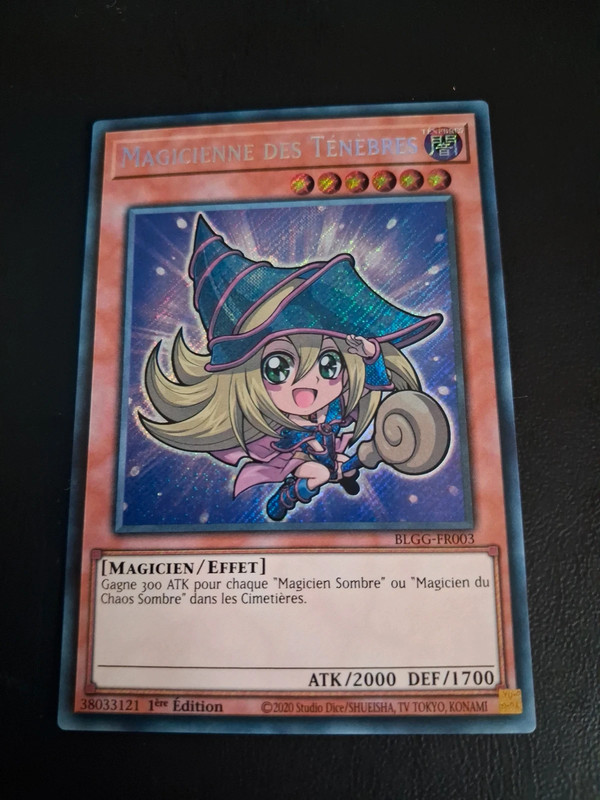 Carte yu-gi-oh magicienne des ténèbres BLGG-FR003