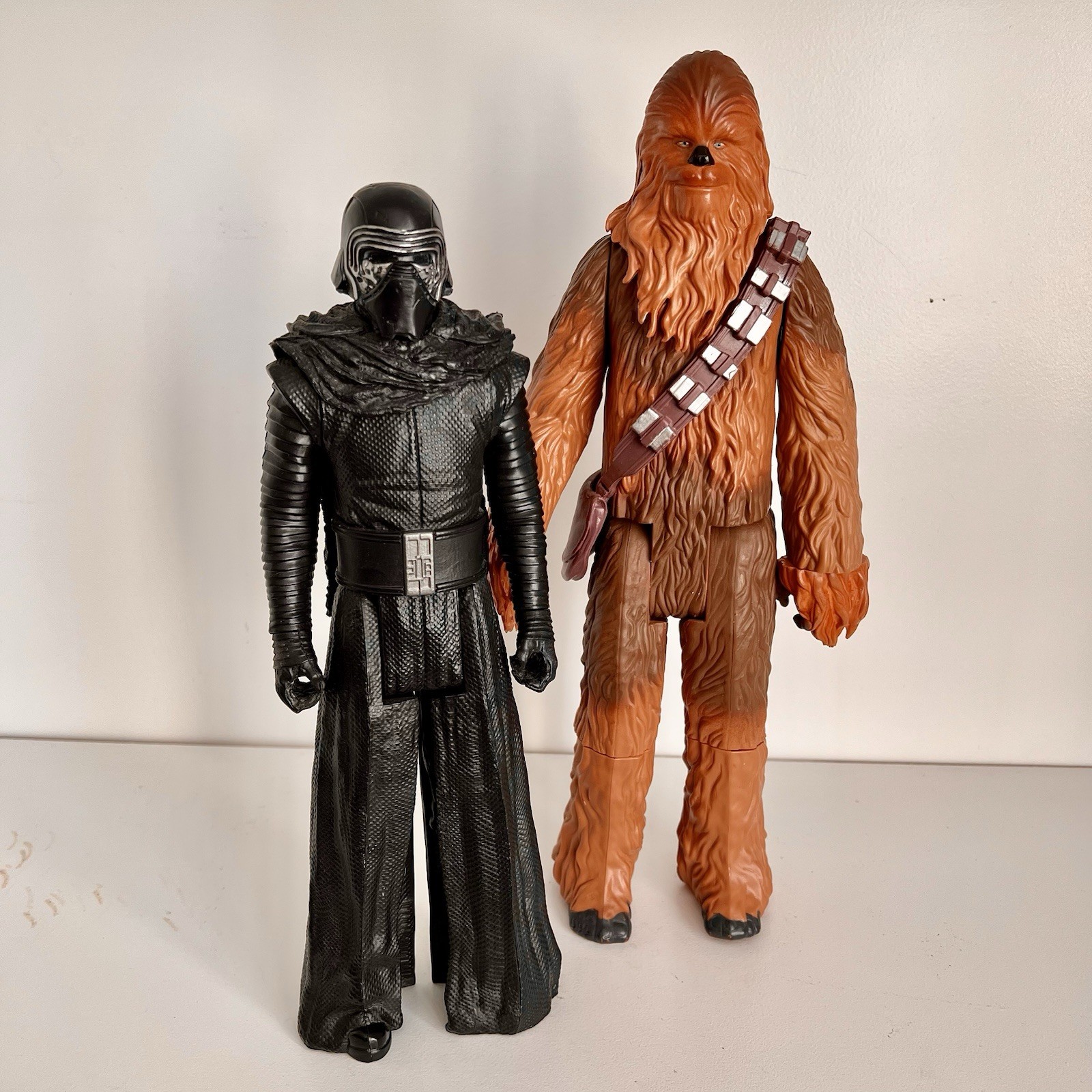 Hasbro Star Wars Chewbacca 13" Kylo Ren 11,5" (M-3558A) action figure giocattoli