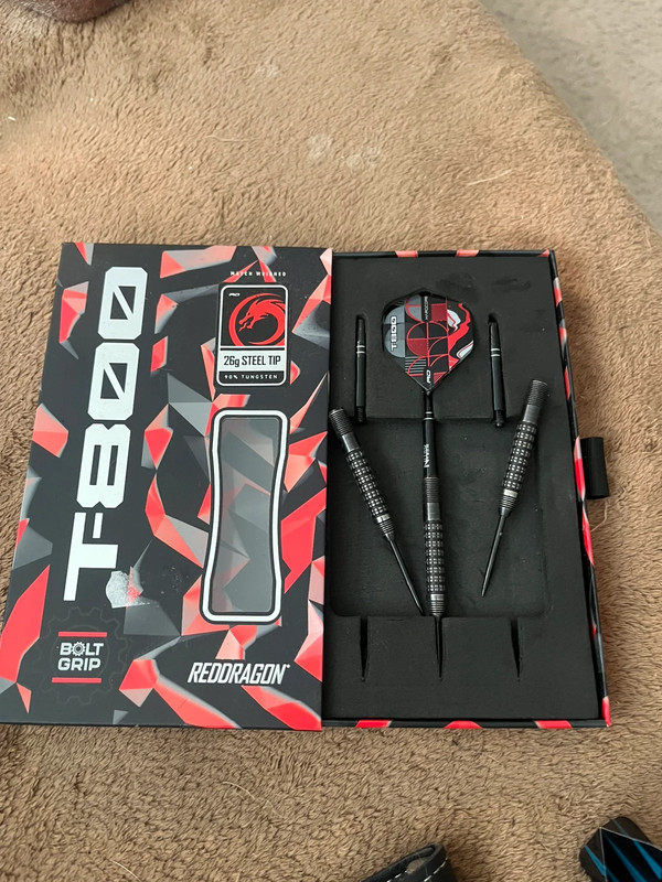 Red dragon darts