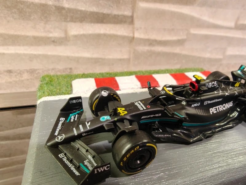 Formula 1 diorama scala 1:64 (adatto anche 1:43)