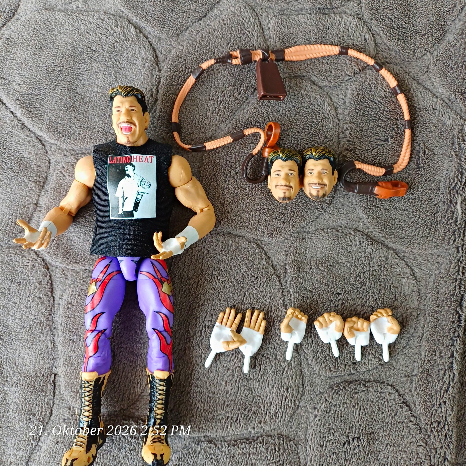 Wrestling Action-Figur "Eddie Guerrero" WECHSELKOPF/HÄNDE + Gürtel
