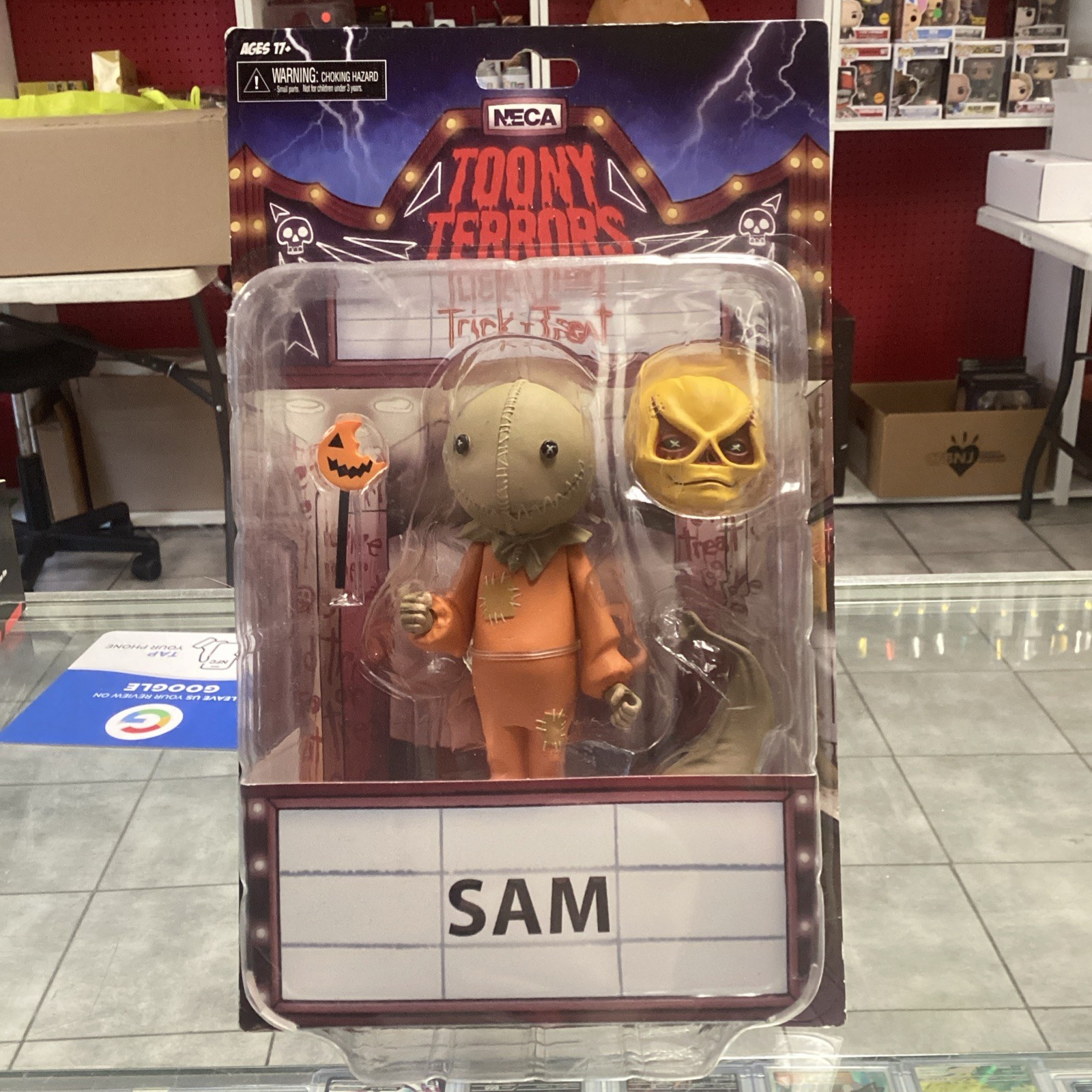 Nuovo NECA Toony Terrors Trick R Treat SAM 6'' Modellino Horror 
