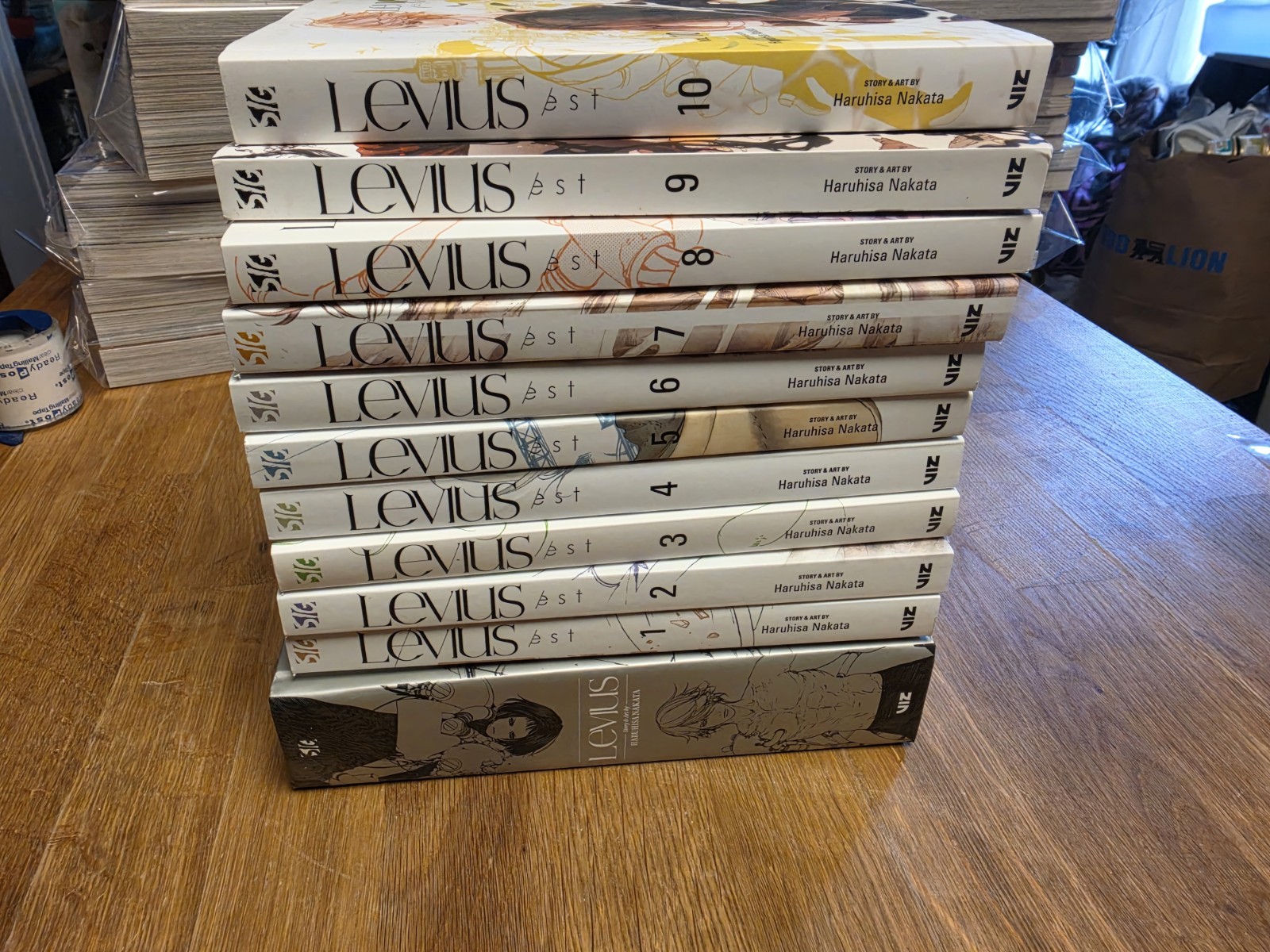 Viz Manga Levius EST Vol. 1 - 10 Plus Levius Omnibus HC inglese