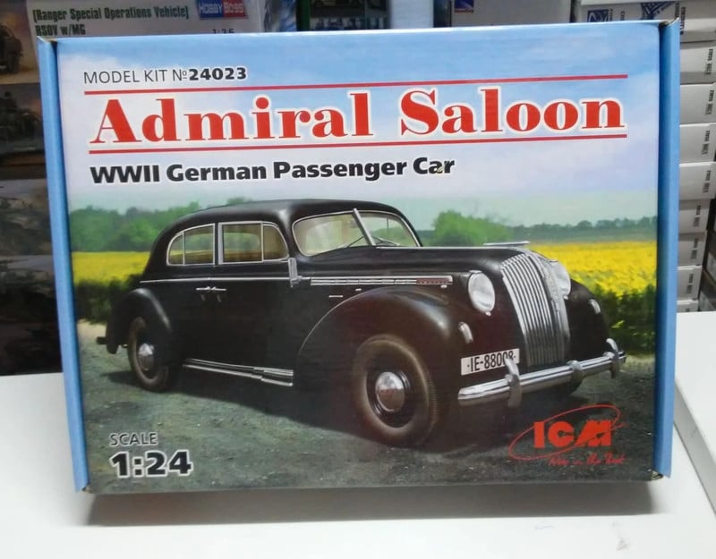 Almiral Saloon 1939/45, ICM 1/24