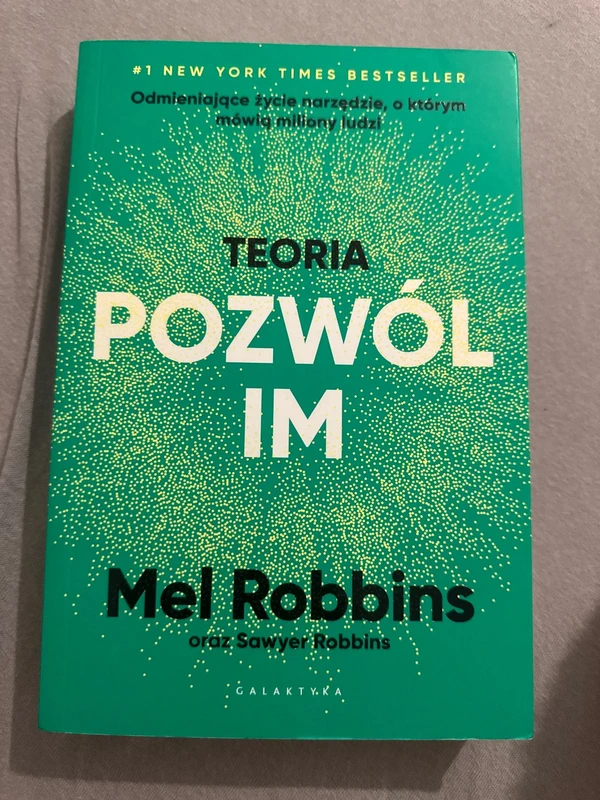 Teoria pozwól im