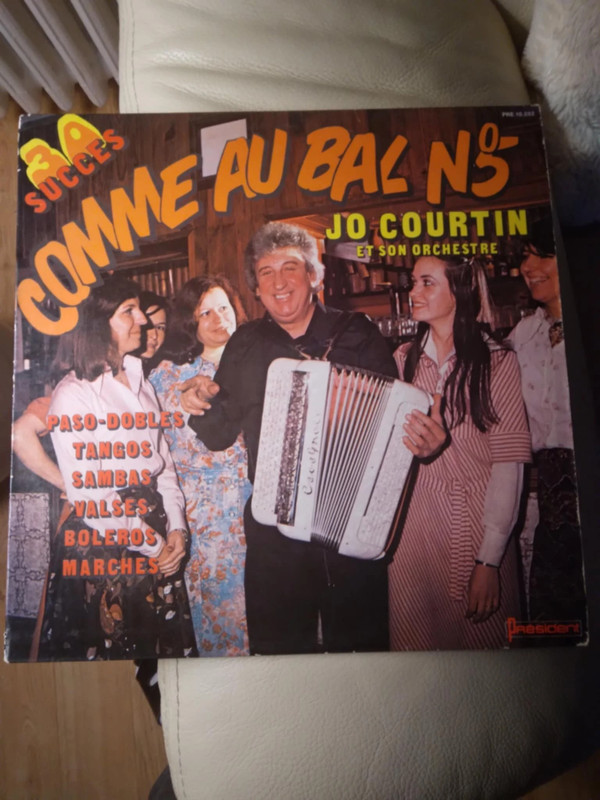 2 vinyls 33 tours jo courtin