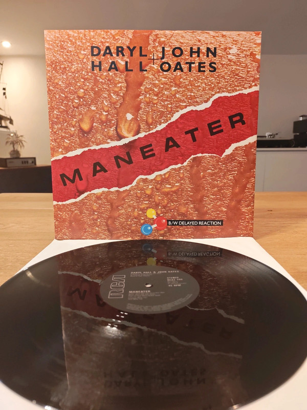 12" Daryl Hall + John Oates 🎶 Maneater / Delayed reaction 🎶 45rpm 12" single