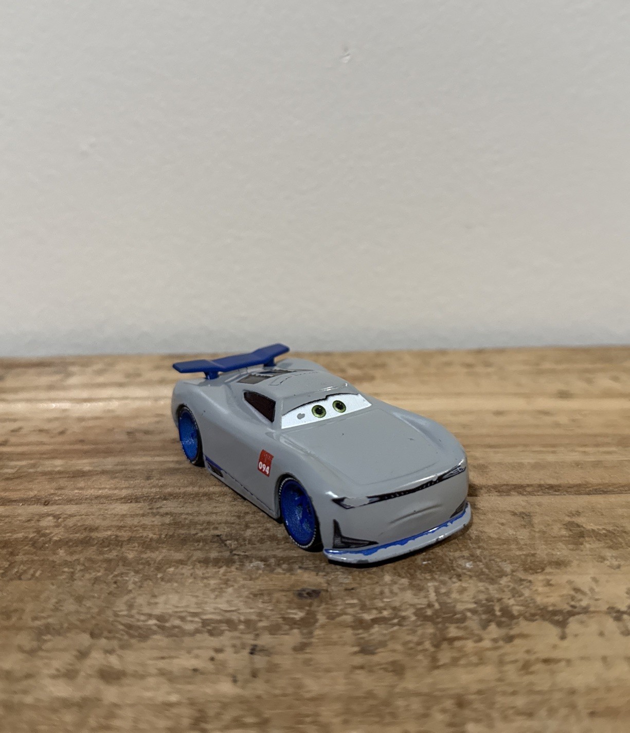Mattel Disney Pixar Cars 3 Jae #094 Rust-Eze Racing Center