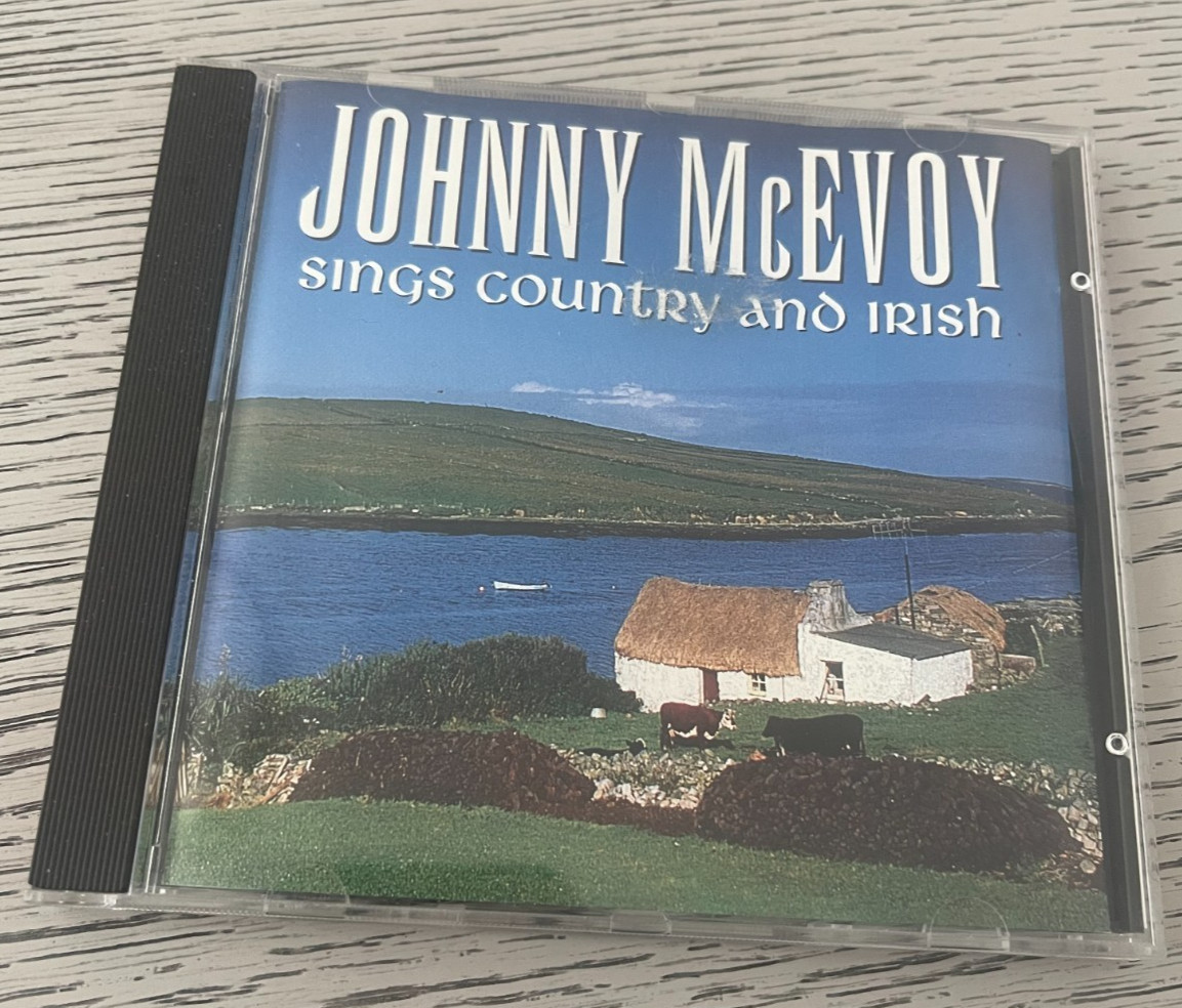 JOHNNY McEVOY - Sings Country & Irish - CD - Folk - 11D
