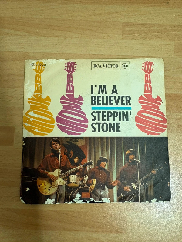 Vinile 45 Giri: The Monkees – I'm a Believer / (I'm Not Your) (RCA Victor – Stampa Italiana)
