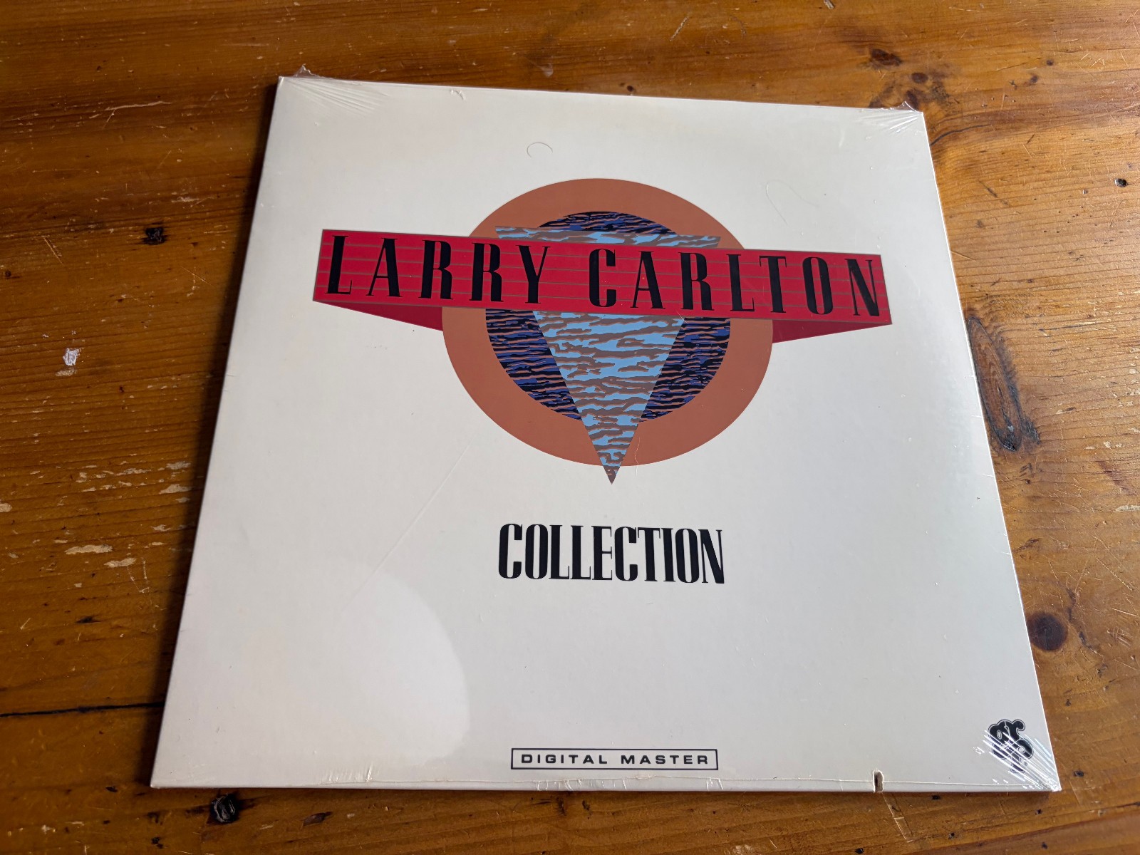 LP US 1990      SEALED Larry Carlton – Collection