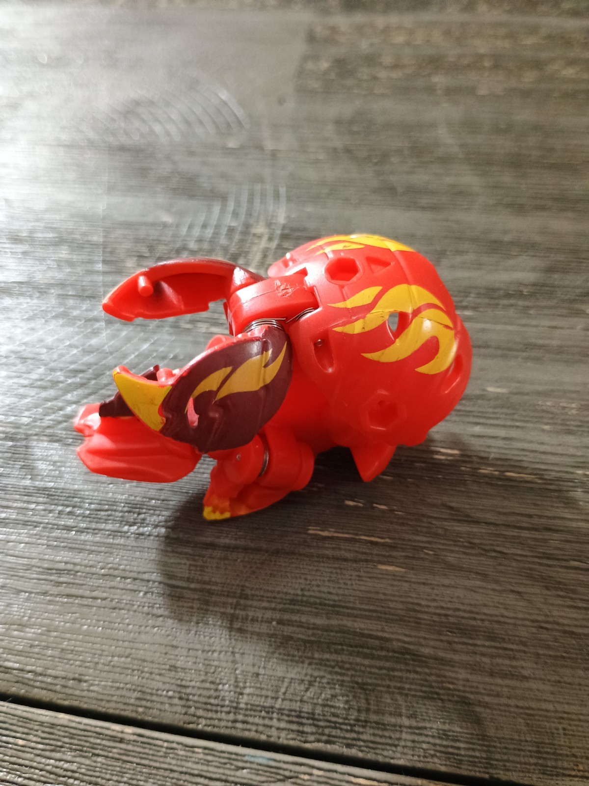 Bakugan Colossus Red Pyrus Evoluzioni B400 Battle Brawlers